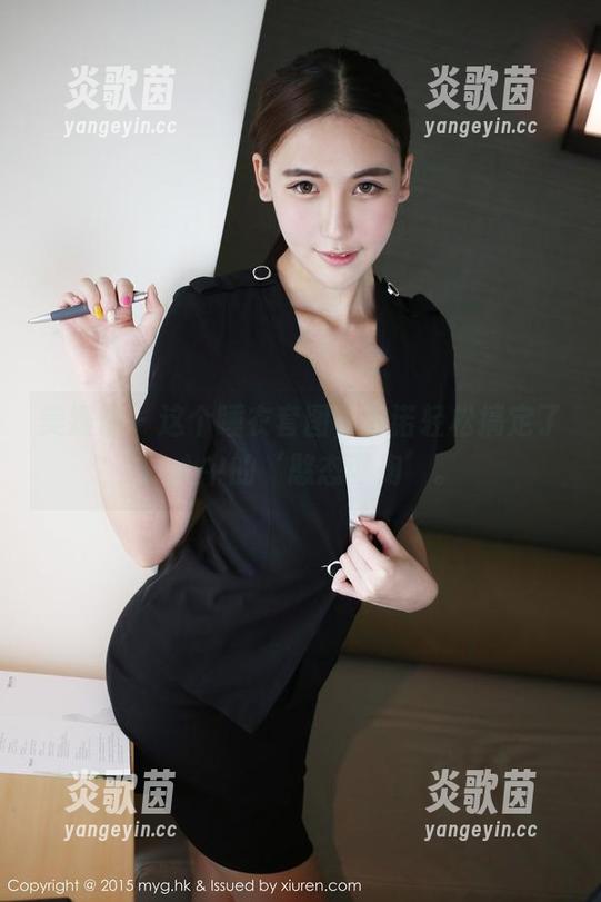 美媛馆-许诺 美媛馆 - 这个睡衣套图,许诺轻松搞定了我心中的‘憨态可掬’。