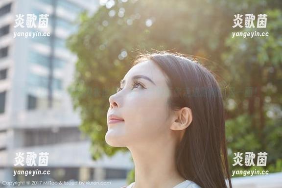 蜜桃社-铃木 蜜桃社 - 铃木的内衣世界:最新原图带你走进时尚的另一面!
