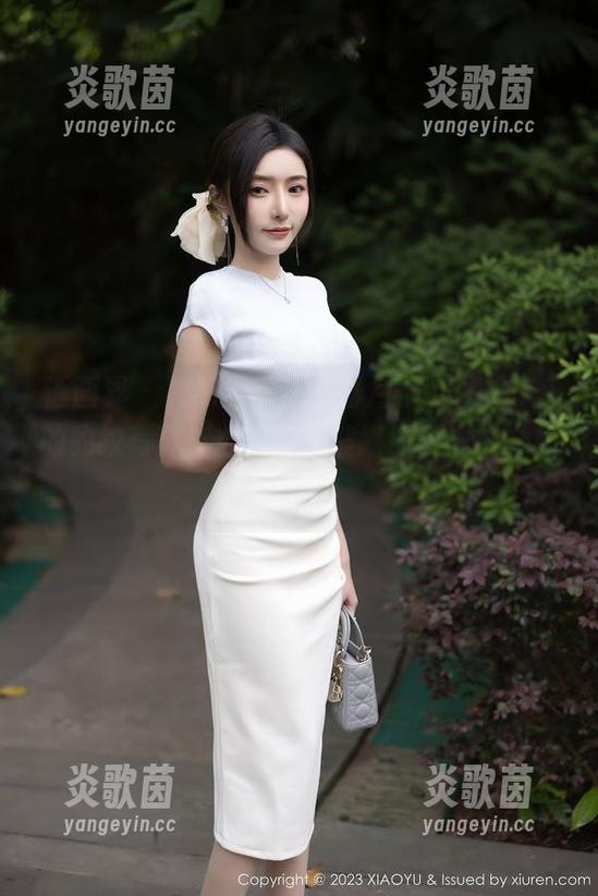 语画界 - 突然觉得，看绯月樱_Cherry的豹纹写真，心情像是被猫抓了一样“痒痒的”！