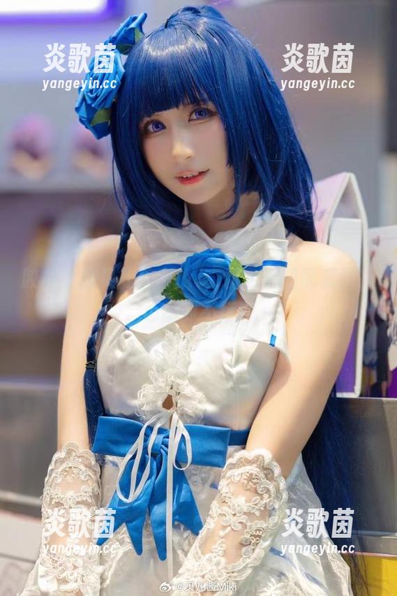 贝儿酱Miki 胶衣女孩贝儿酱Miki,粉色套图配美图,心动到不行!