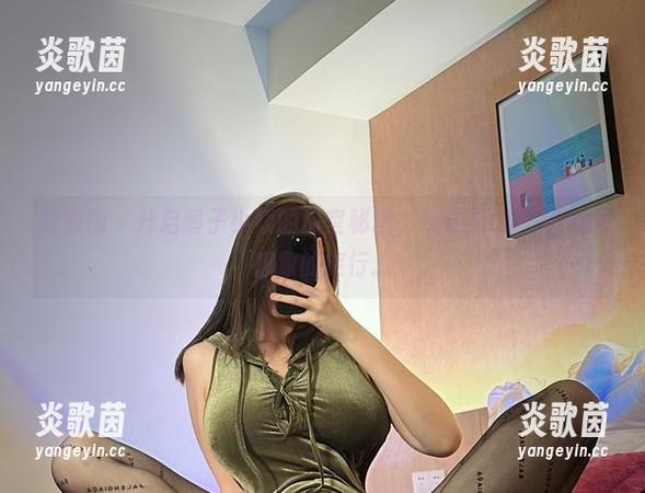 微密圈 - 开启醇子小姨的浴室秘境，观看图包，来一场想象的旅行。