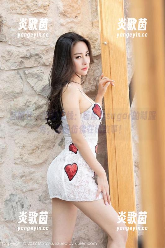 魅妍社 - 当前在线：杨晨晨sugar的制服秀，原图仿佛在说故事！