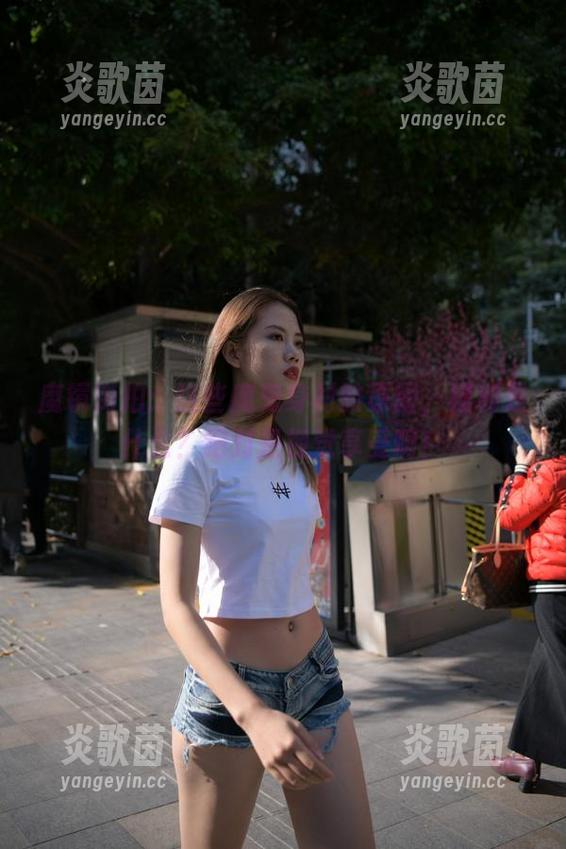 魔镜街拍 魔镜街拍:这些魔鬼身材的原图,福利是什么?绝对是视觉享受啊!
